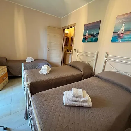 Pan 2 E Bagno Con Vasca Idromassaggio * Tarento
