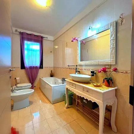 Apartamento Pan 2 E Bagno Con Vasca Idromassaggio Tarento